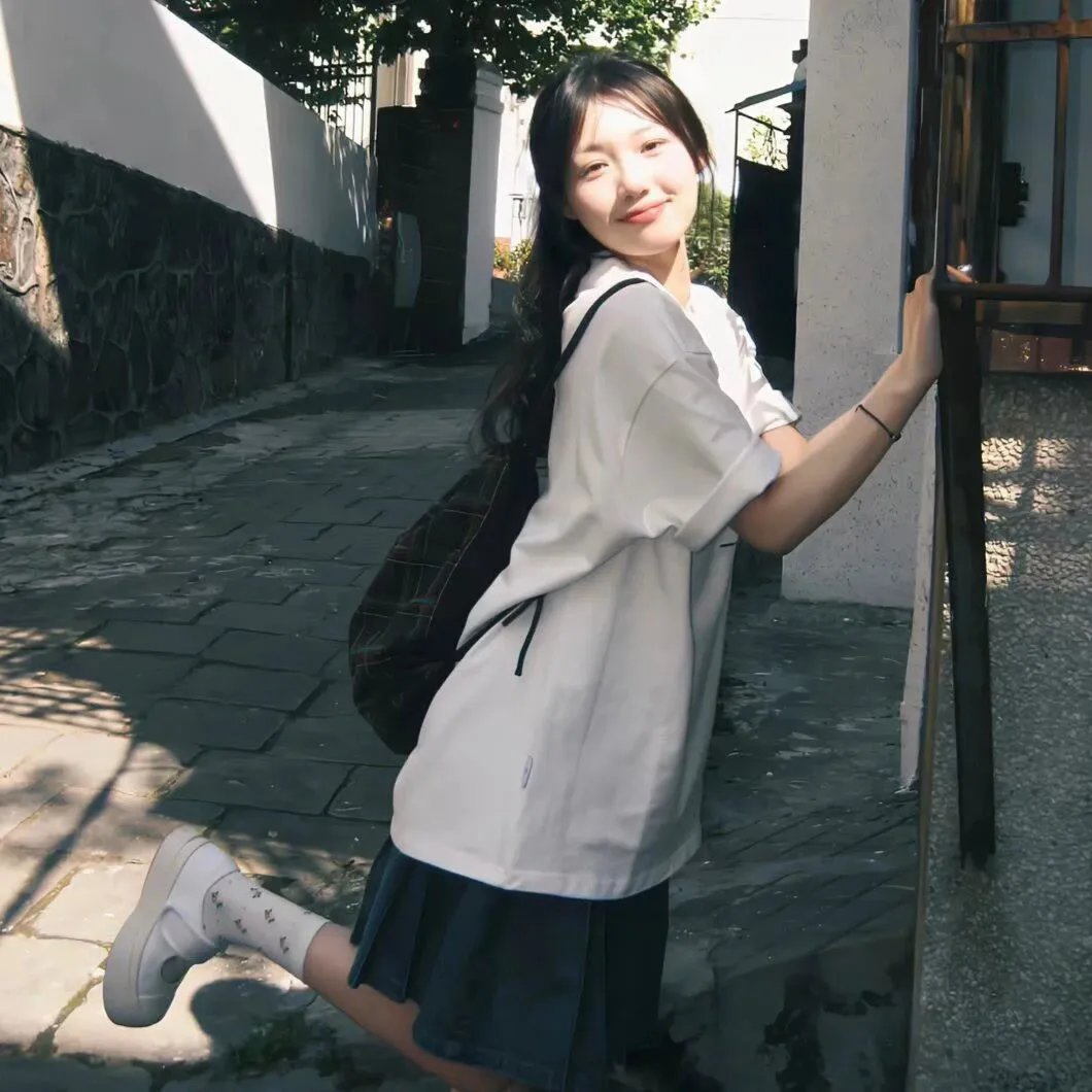 隔墙花